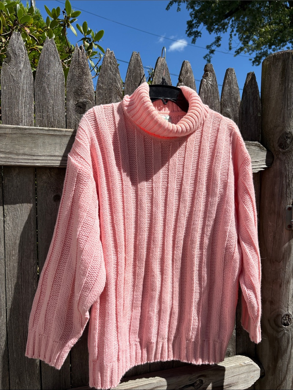 Benetton size 48 vintage light pink wool blend turtleneck!!